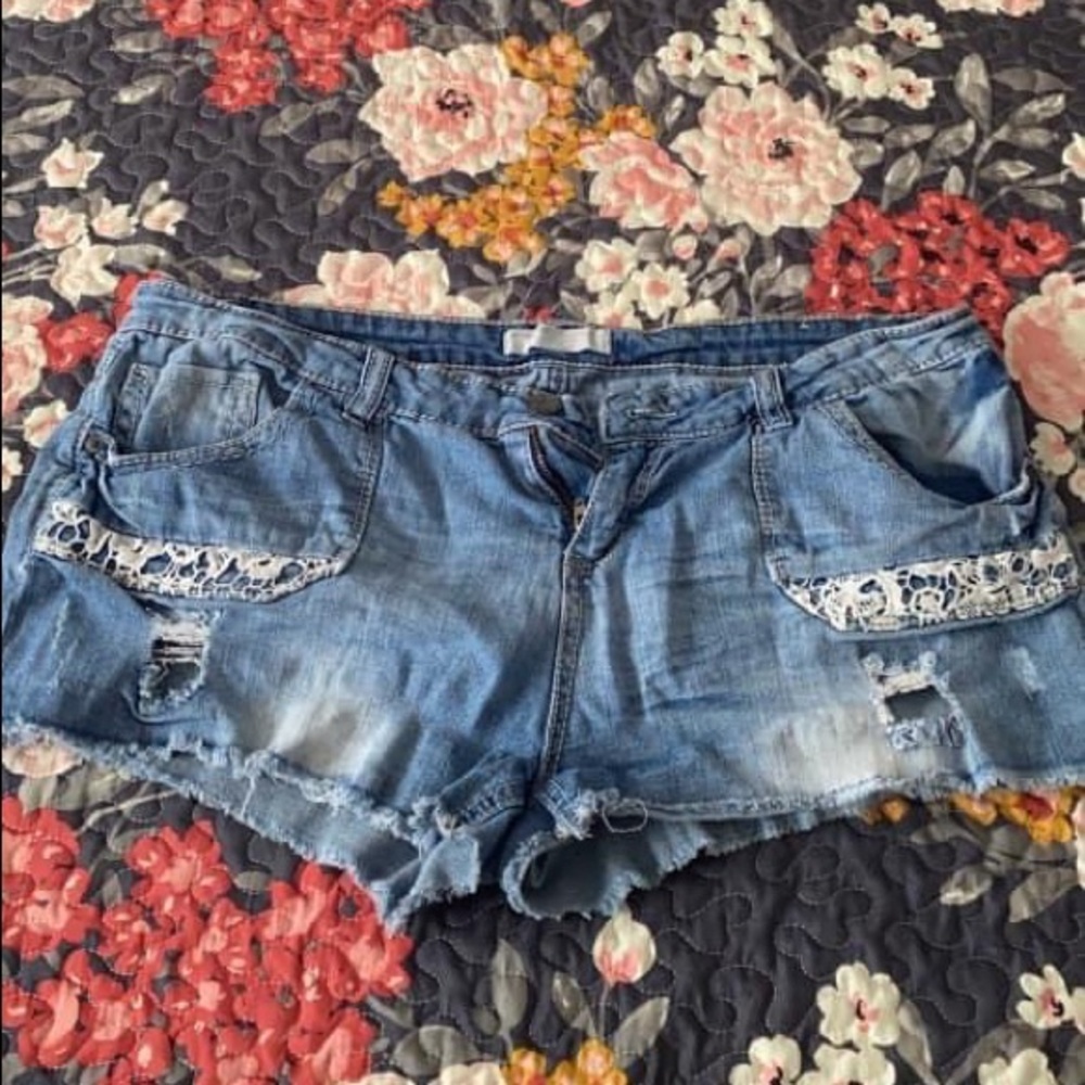 Distressed jean shorts